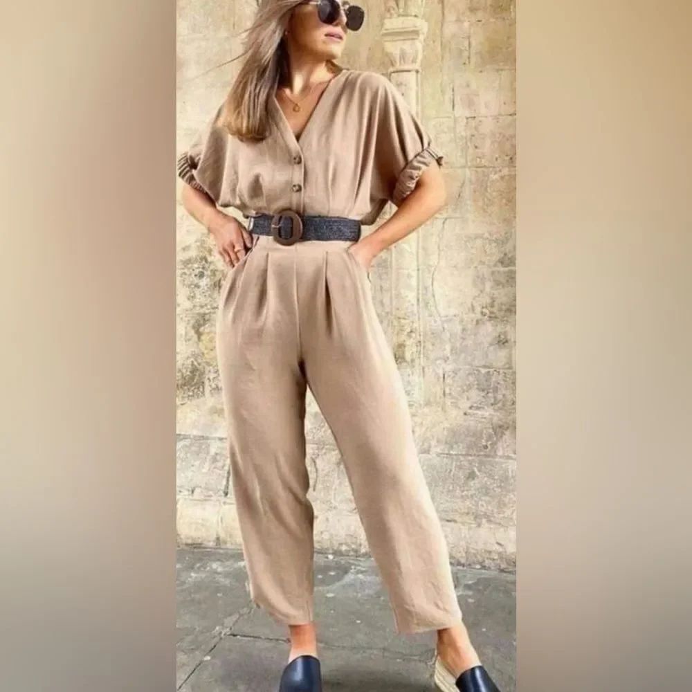 Zara Chic Beige Jumpsuit with Belt, XS